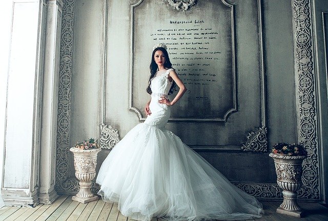 Anomalie robe top de mariée