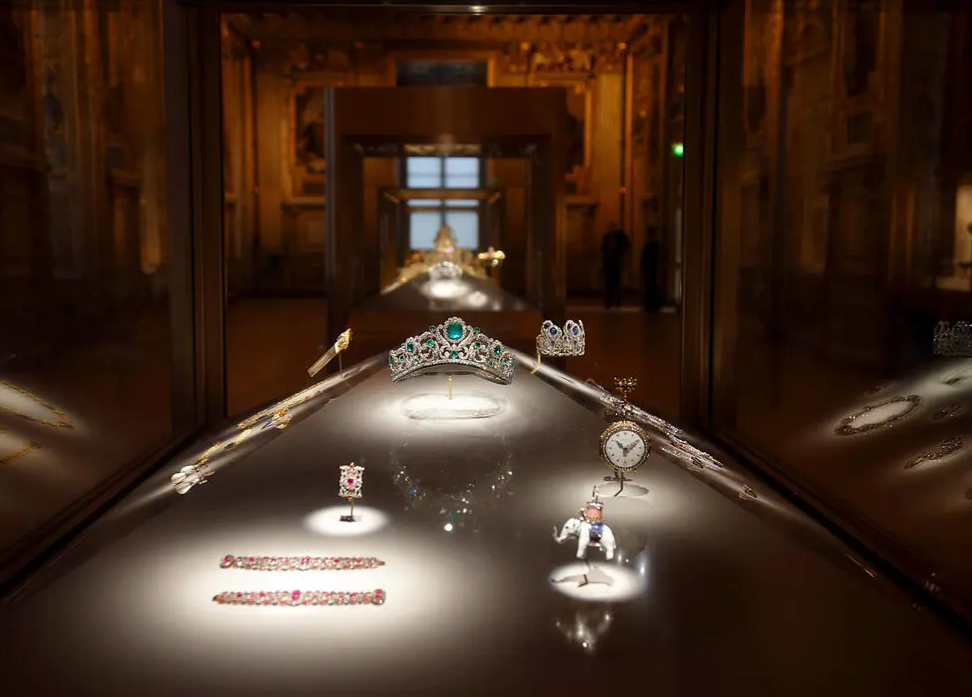 Braquage au Louvre : les bijoux de Napoléon volés