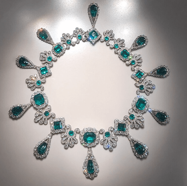 Bijoux volés au Louvre : le point sur les trésors disparus