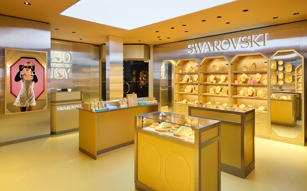 Noël du Luxe - Swarovski illumine les Champs-Elysées