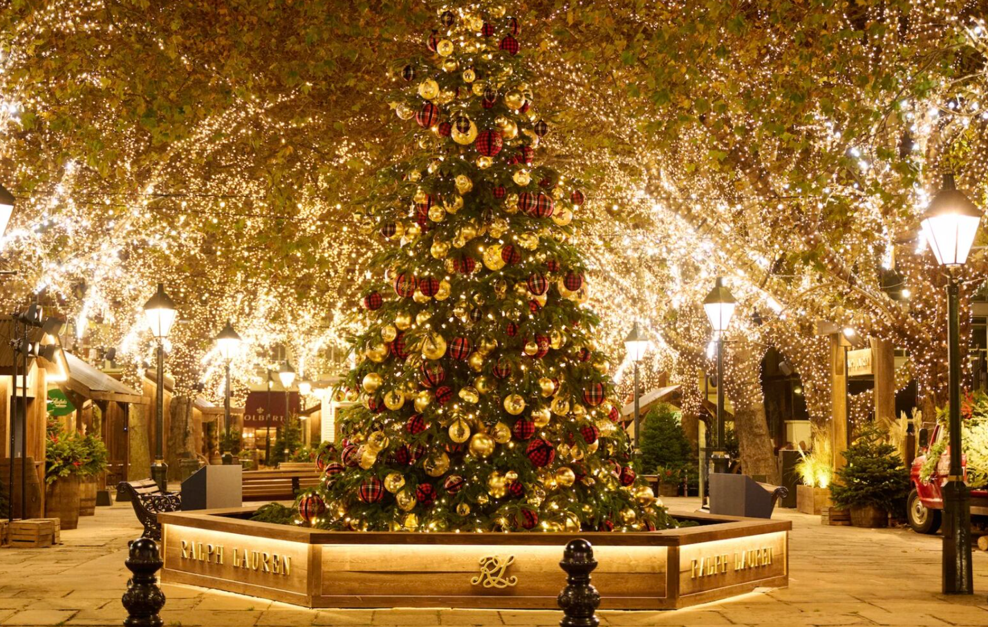 À Londres, Ralph Lauren installe son village de Noël 2025