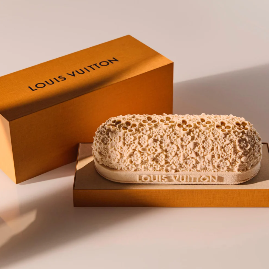 Bûches de Noël des maisons de luxe 2025 : 5 créations d’exception