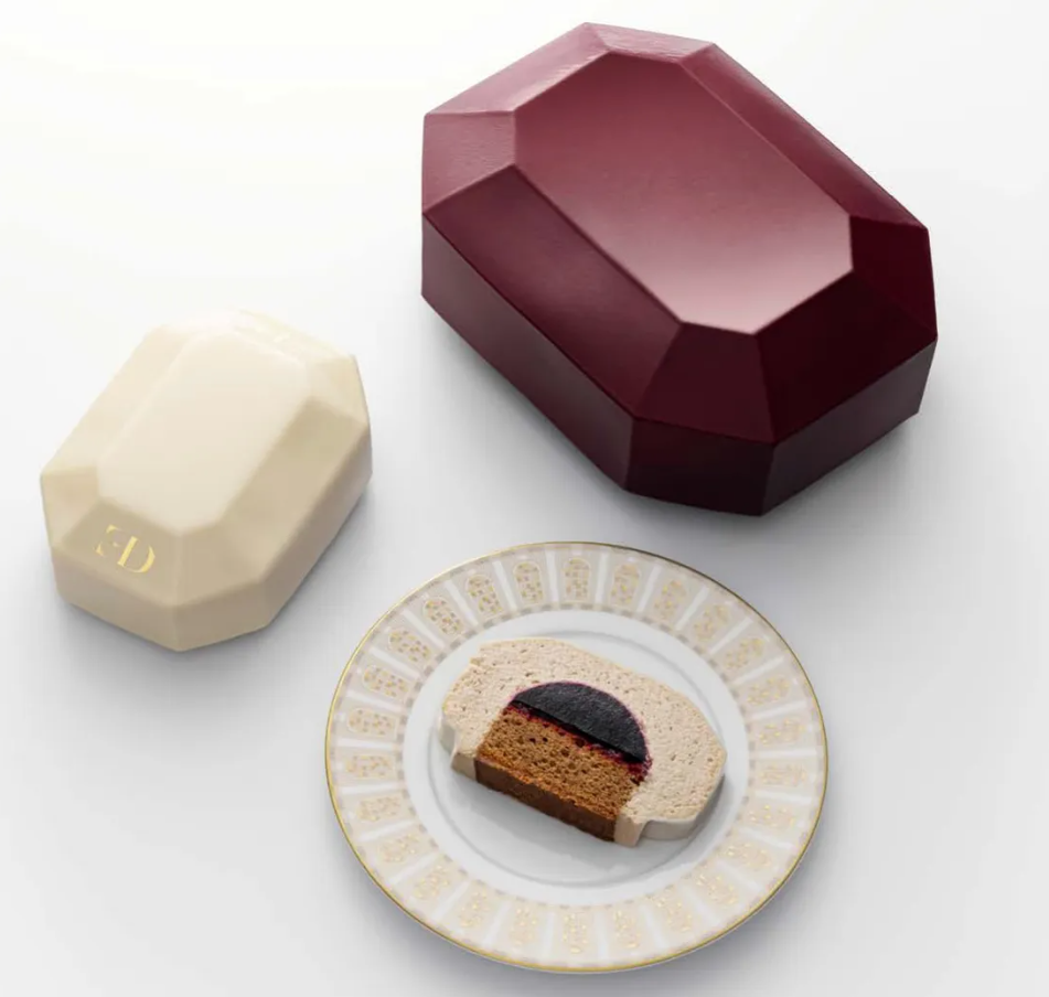 Bûches de Noël des maisons de luxe 2025 : 5 créations d’exception