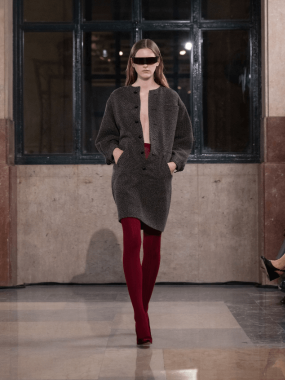 MM6 Margiela Automne-Hiver 2026 : l’élégance du retrait