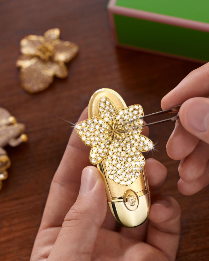 Guerlain présente des pièces d’exception avec Begüm Khan
