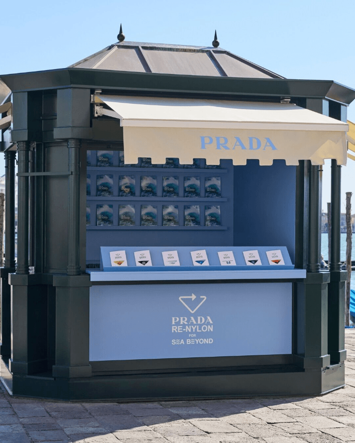 Prada transforme Re-Nylon en expérience retail