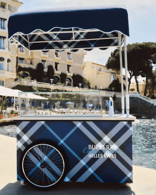 Eté 2026 du luxe : Burberry s'installe a l'Hôtel Belles Rives