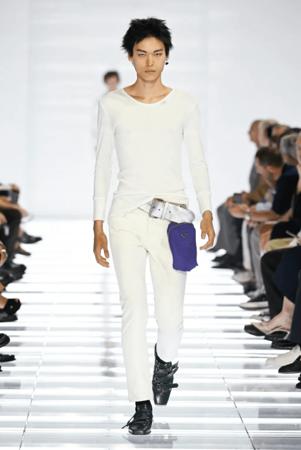 Prada menswear collection 2027 : le pari du minimalisme stratégique