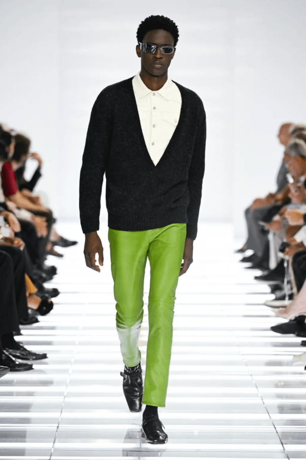 Prada menswear collection 2027 : le pari du minimalisme stratégique