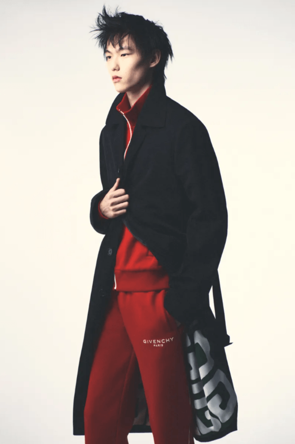 Givenchy Homme Printemps-Eté 2027 : Sarah Burton fixe officiellement le cap de sa ligne masculine