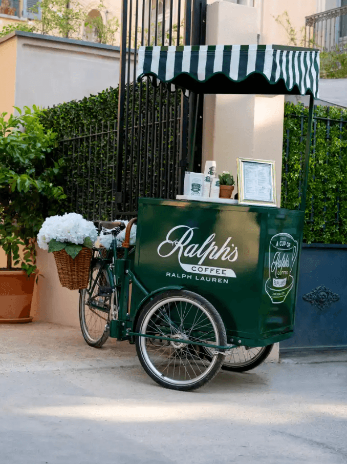 Ralph Lauren ouvre sa première boutique à Saint-Tropez