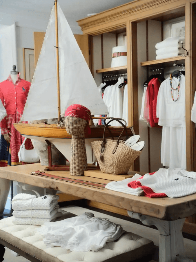 Ralph Lauren ouvre sa première boutique à Saint-Tropez