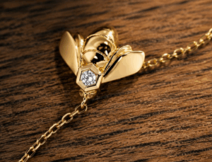 Chaumet lance sa première parure en or 100 % traçable