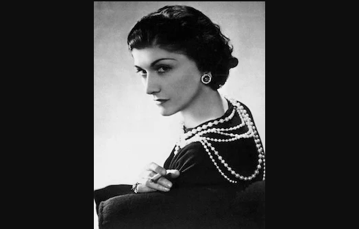 Les perles Chanel : histoire d'un symbole de féminité devenu un code de la maison