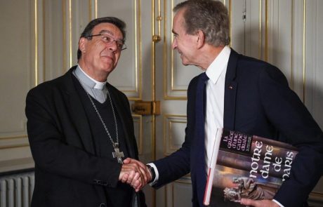 Notre-Dame de Paris : Bernard Arnault (LVMH) officialise le don de 200 millions d’euros