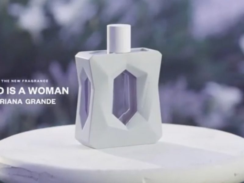 Ariana Grande lance un parfum… pour nettoyer l’océan