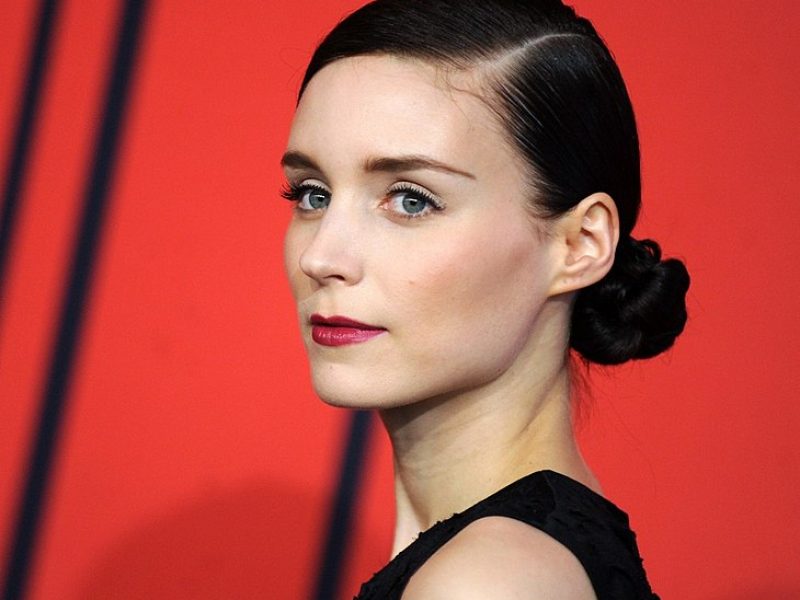 Rooney Mara, nouvelle égérie parfum pour Givenchy