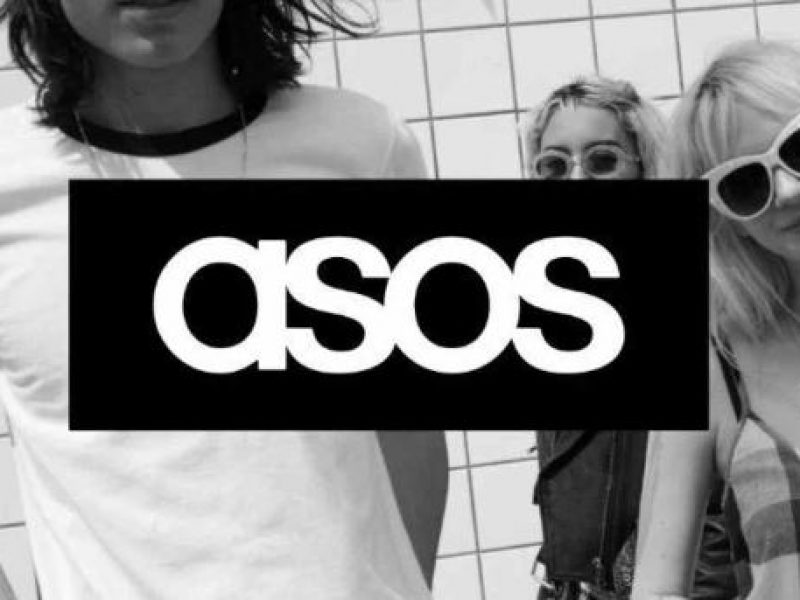 Asos étant son offre aux articles de luxe