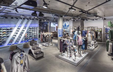 Adidas investit dans le polyester recyclé