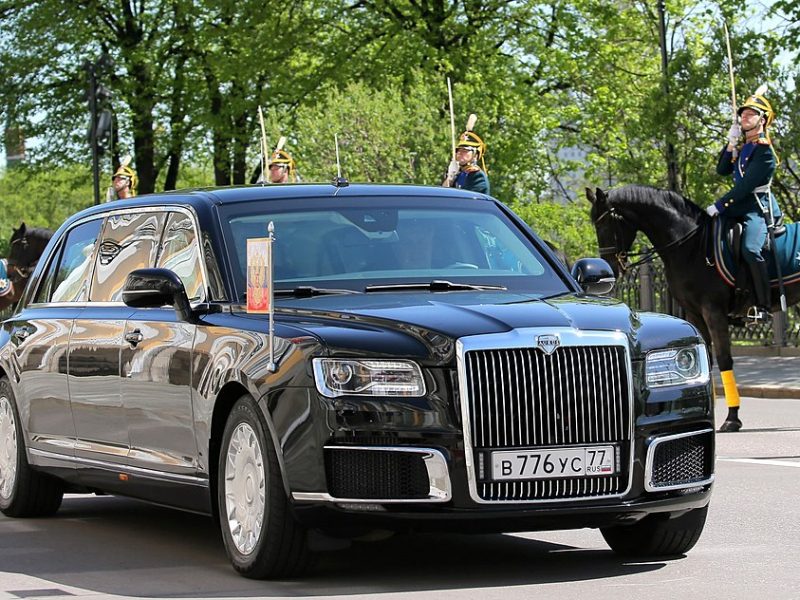 Voitures de luxe : Aurus ouvre son premier showroom à Moscou