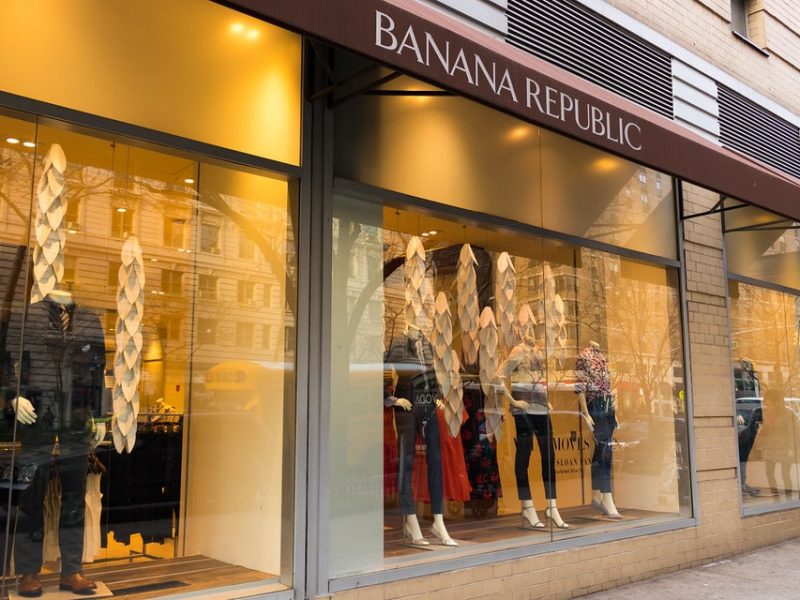 Banana Republic propose des vêtements en location