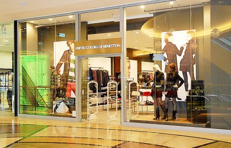 Benetton ouvre un espace coloré au Printemps Haussmann