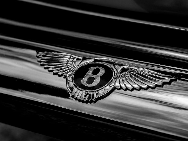 Bentley veut sortir sa première voiture électrique avant 2025