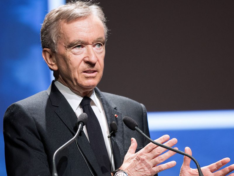 Bernard Arnault invité à la table du président Donald Trump