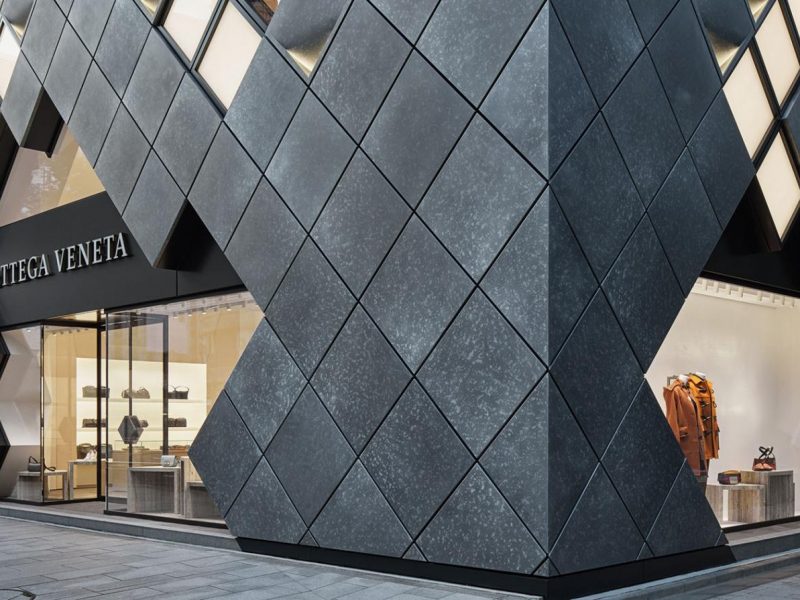 Bottega Veneta prépare son installation à Tokyo