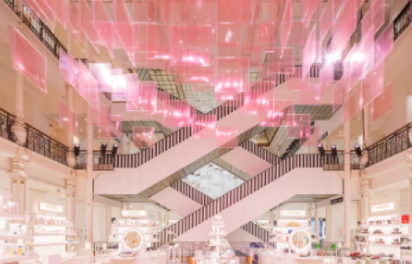 Aux Beaux Carrés : Le Bon Marché invite Daniel Buren pour une expo événement