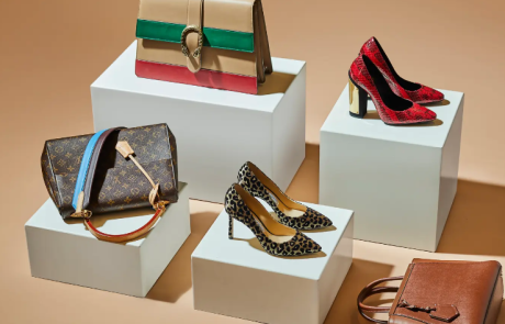 Luxe d’occasion : les marques patrimoniales brillent sur Vinted
