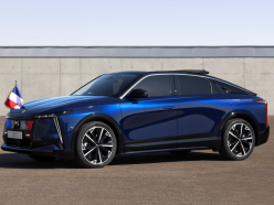 Luxe : la DS N°8 rend hommage au savoir-faire français