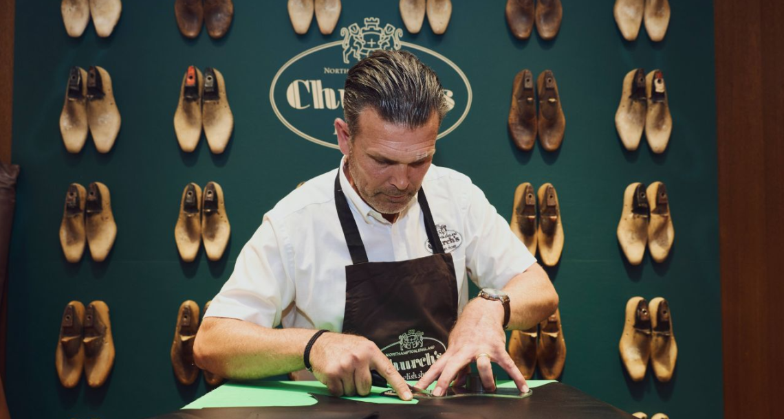The Church’s Craft : initiation au savoir-faire des souliers de luxe