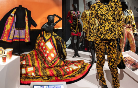 Londres accueille une grande rétrospective Gianni Versace