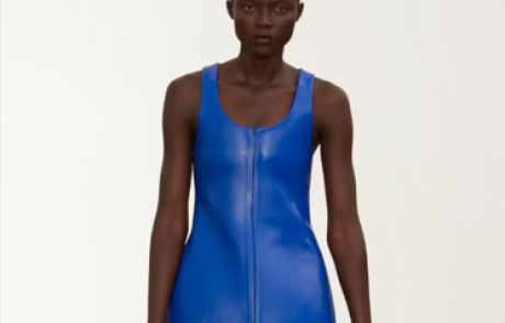Loewe printemps-été 2026 : l’héritage artisanal à l’heure du renouvellement identitaire