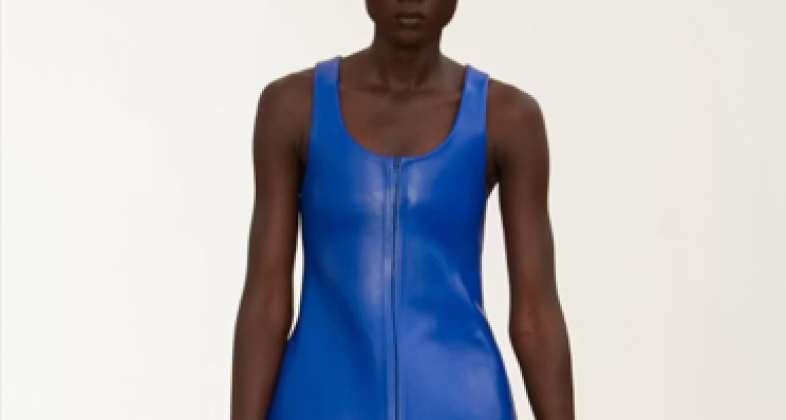 Loewe printemps-été 2026 : l’héritage artisanal à l’heure du renouvellement identitaire