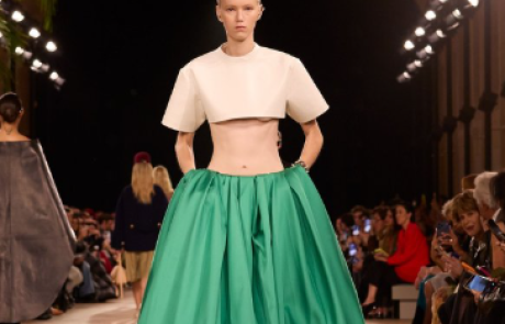 Balenciaga printemps-été 2026 : Piccioli ramène la maison à ses racines