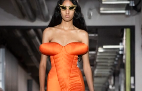 Jean-Paul Gaultier printemps-été 2026 : Duran Lantink ravive la mode du scandale