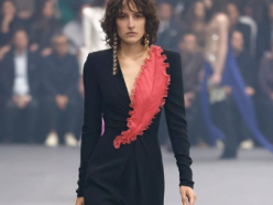 Valentino printemps-été 2026 : Alessandro Michele en quête d’équilibre