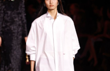 Charvet : la chemise pour hommes que Chanel a remis à la mode pour les femmes