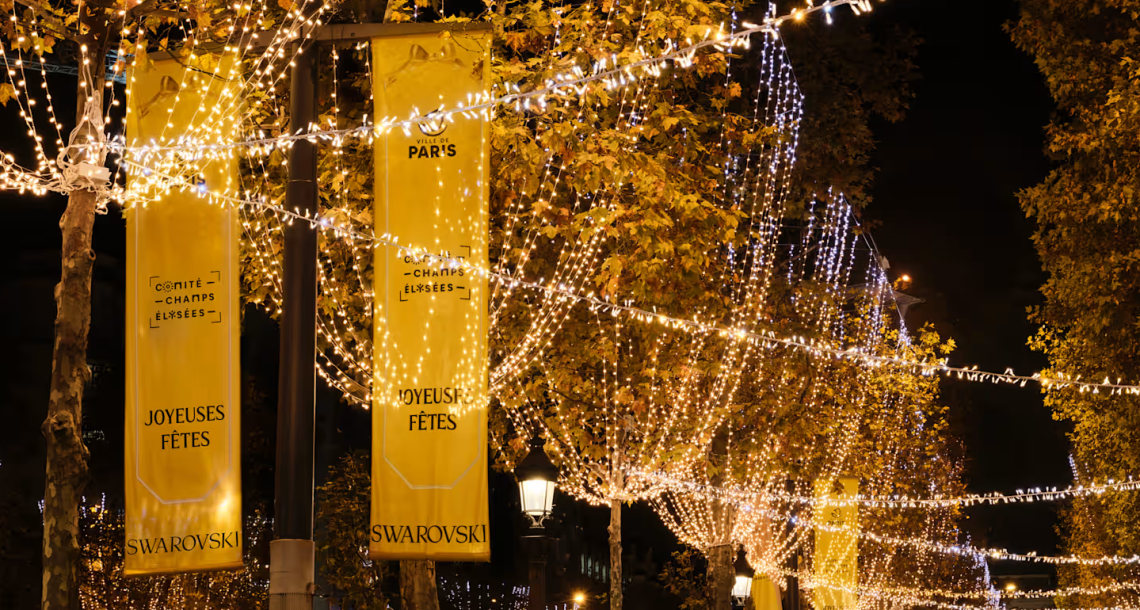 Noël du Luxe | Swarovski illumine les Champs-Elysées
