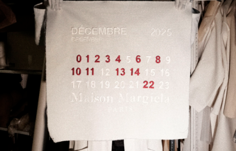 Noël du luxe | Maison Margiela réinvente le calendrier de l’Avent avec ses propres codes