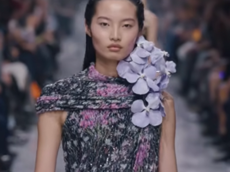 Dior Haute Couture Printemps-Eté 2026 : Jonathan Anderson réaffirme le soft power de la couture