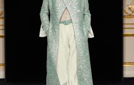 Armani Privé Haute Couture Printemps-Eté 2026 : la permanence comme luxe absolu