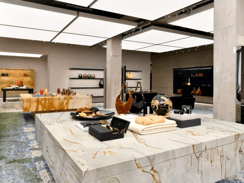 Retail de luxe | Saint Laurent opère la mue stratégique de son format boutique