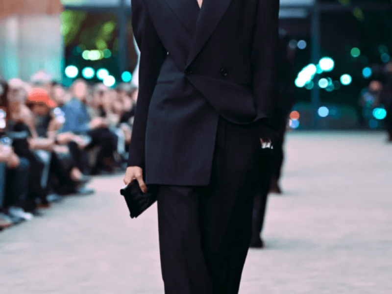 Saint Laurent automne-hiver 2026 : Anthony Vaccarello réaffirme la force de la continuité