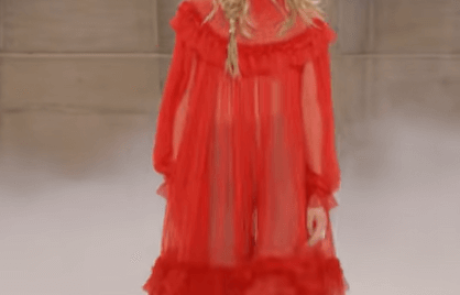 Chloé automne-hiver 2026 : la consolidation stratégique du romantisme