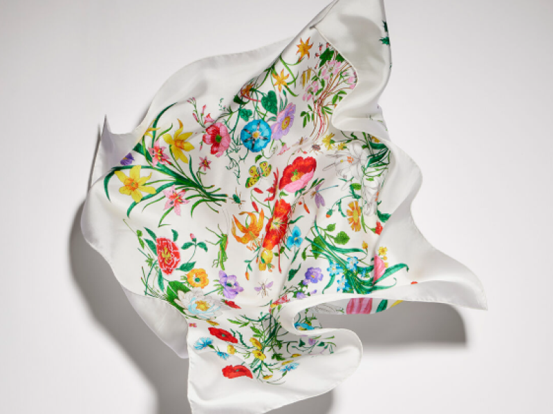 Gucci valorise ses archives avec The Art of Silk à Los Angeles