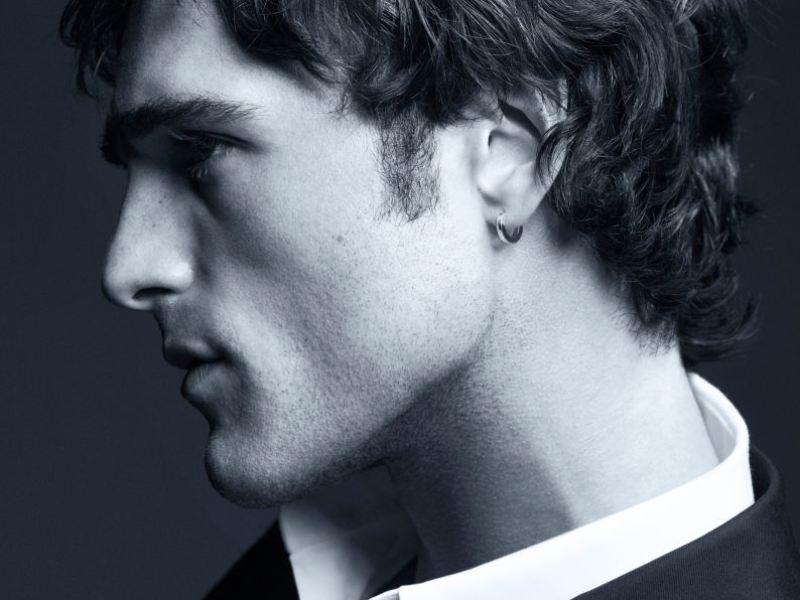 Jacob Elordi, nouvel ambassadeur du parfum Bleu de Chanel