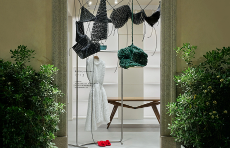 Bottega Veneta collabore avec Kwangho Lee pour la Milan Design Week